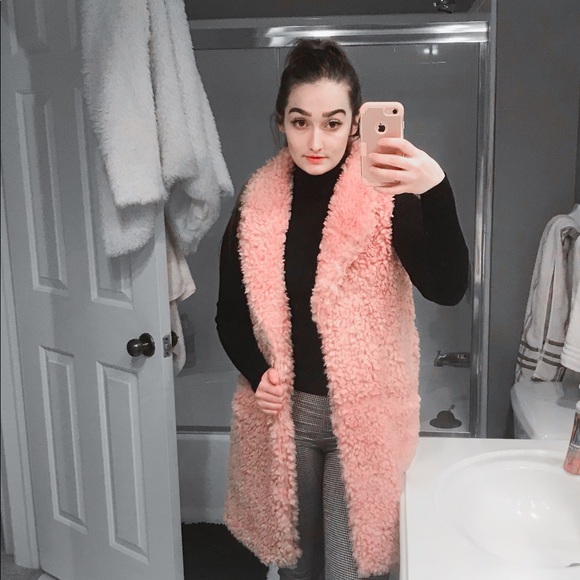 Meet your Posher, Kat! - Picture 7 of 7